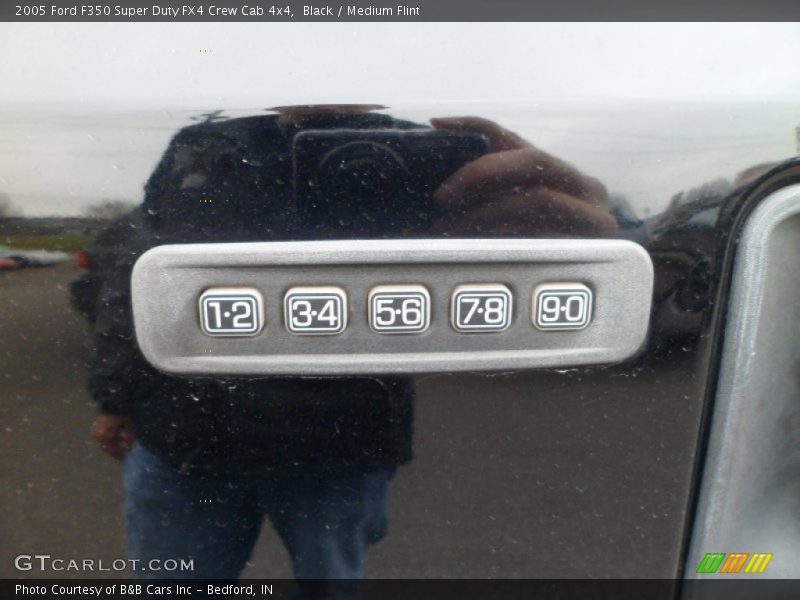 Black / Medium Flint 2005 Ford F350 Super Duty FX4 Crew Cab 4x4