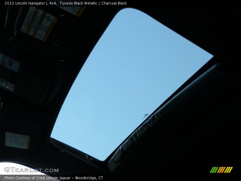 Tuxedo Black Metallic / Charcoal Black 2013 Lincoln Navigator L 4x4