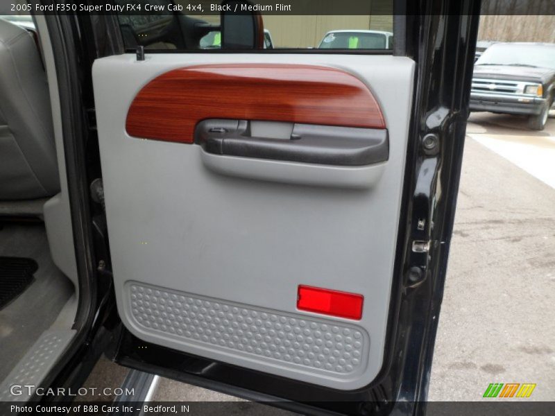 Black / Medium Flint 2005 Ford F350 Super Duty FX4 Crew Cab 4x4