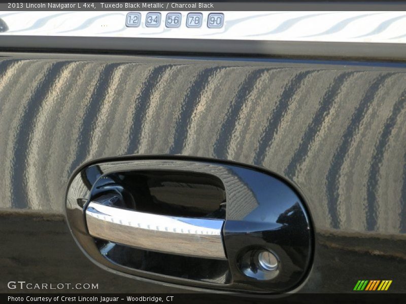 Tuxedo Black Metallic / Charcoal Black 2013 Lincoln Navigator L 4x4