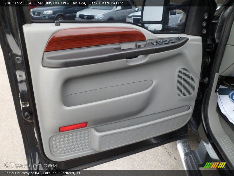 Black / Medium Flint 2005 Ford F350 Super Duty FX4 Crew Cab 4x4