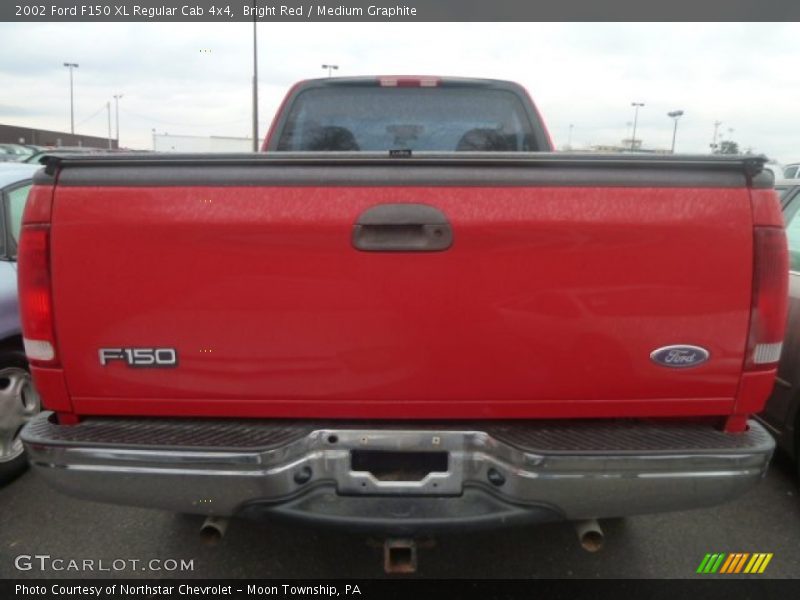Bright Red / Medium Graphite 2002 Ford F150 XL Regular Cab 4x4