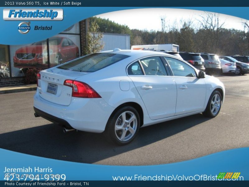 Ice White / Soft Beige 2013 Volvo S60 T5