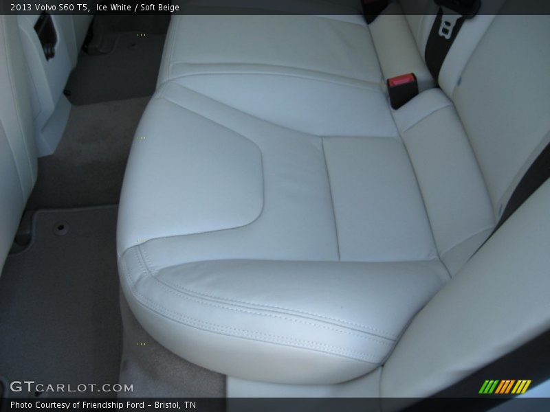 Ice White / Soft Beige 2013 Volvo S60 T5