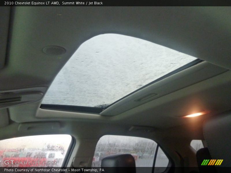 Summit White / Jet Black 2010 Chevrolet Equinox LT AWD