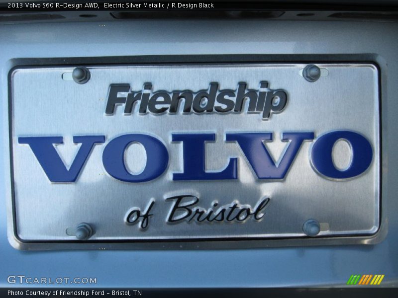 Electric Silver Metallic / R Design Black 2013 Volvo S60 R-Design AWD
