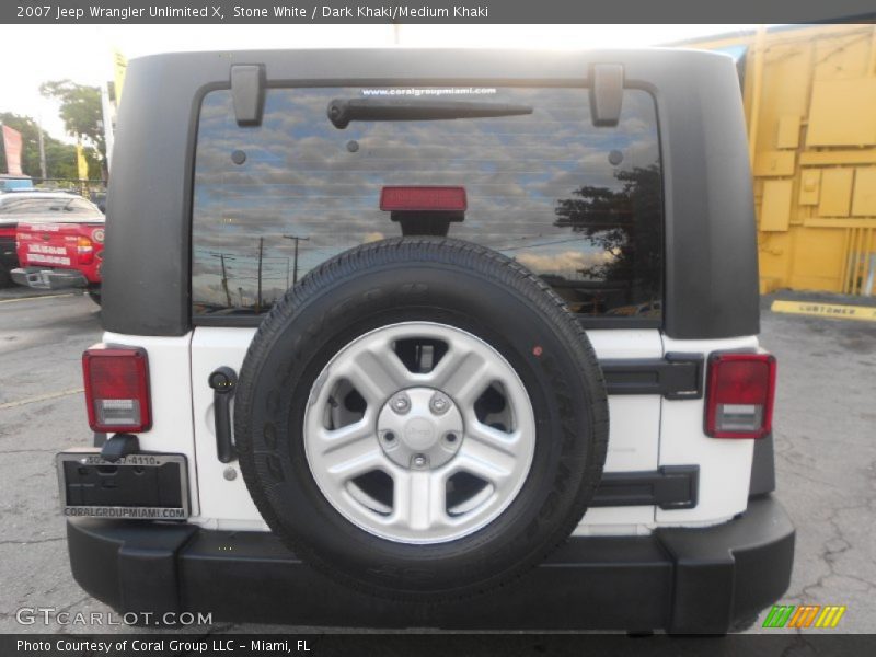 Stone White / Dark Khaki/Medium Khaki 2007 Jeep Wrangler Unlimited X