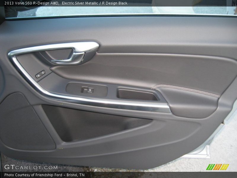 Door Panel of 2013 S60 R-Design AWD