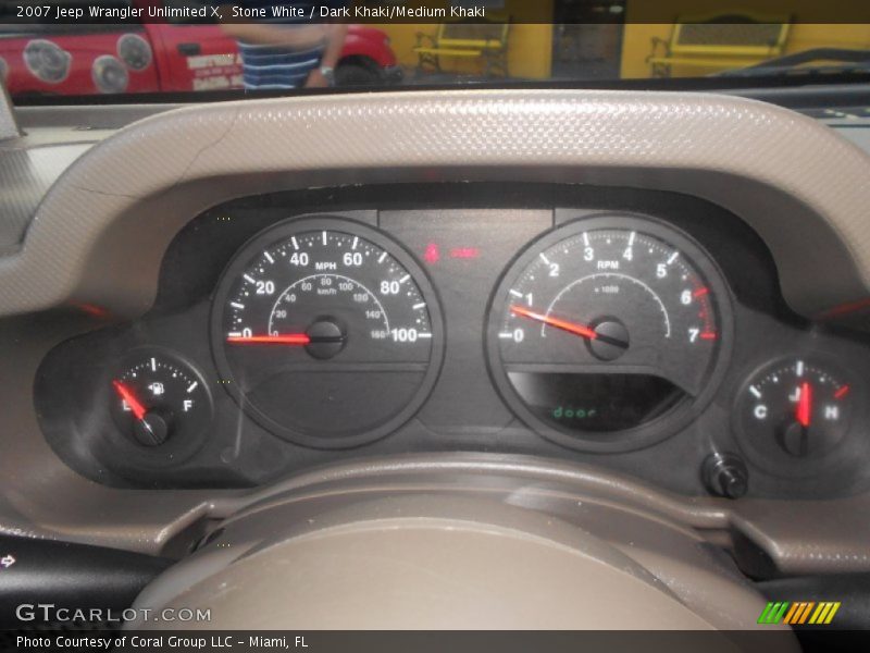 Stone White / Dark Khaki/Medium Khaki 2007 Jeep Wrangler Unlimited X