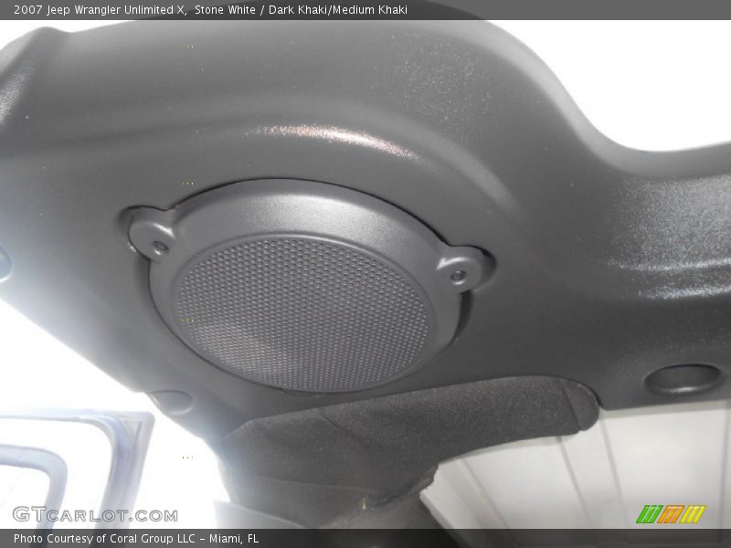 Stone White / Dark Khaki/Medium Khaki 2007 Jeep Wrangler Unlimited X