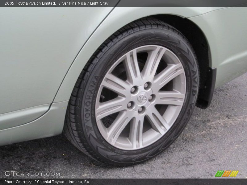 Silver Pine Mica / Light Gray 2005 Toyota Avalon Limited