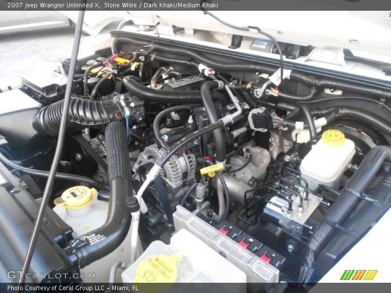 Stone White / Dark Khaki/Medium Khaki 2007 Jeep Wrangler Unlimited X