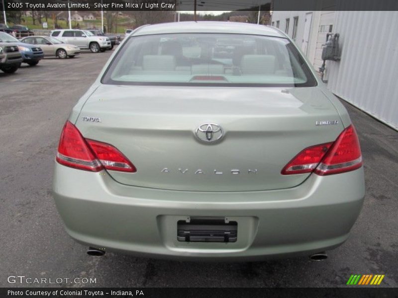 Silver Pine Mica / Light Gray 2005 Toyota Avalon Limited