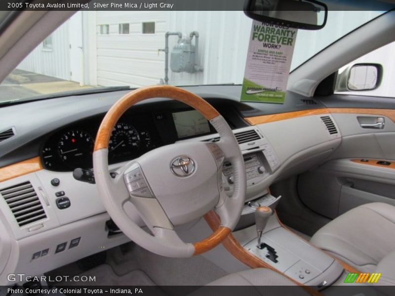 Silver Pine Mica / Light Gray 2005 Toyota Avalon Limited