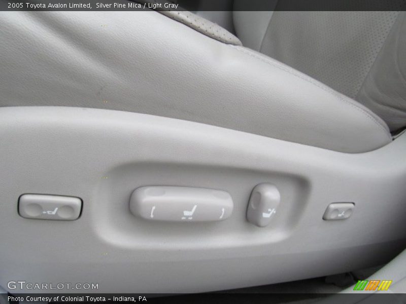 Silver Pine Mica / Light Gray 2005 Toyota Avalon Limited