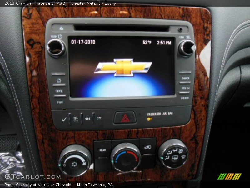 Tungsten Metallic / Ebony 2013 Chevrolet Traverse LT AWD