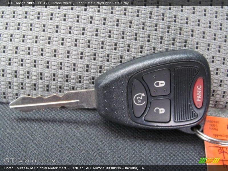 Stone White / Dark Slate Gray/Light Slate Gray 2010 Dodge Nitro SXT 4x4