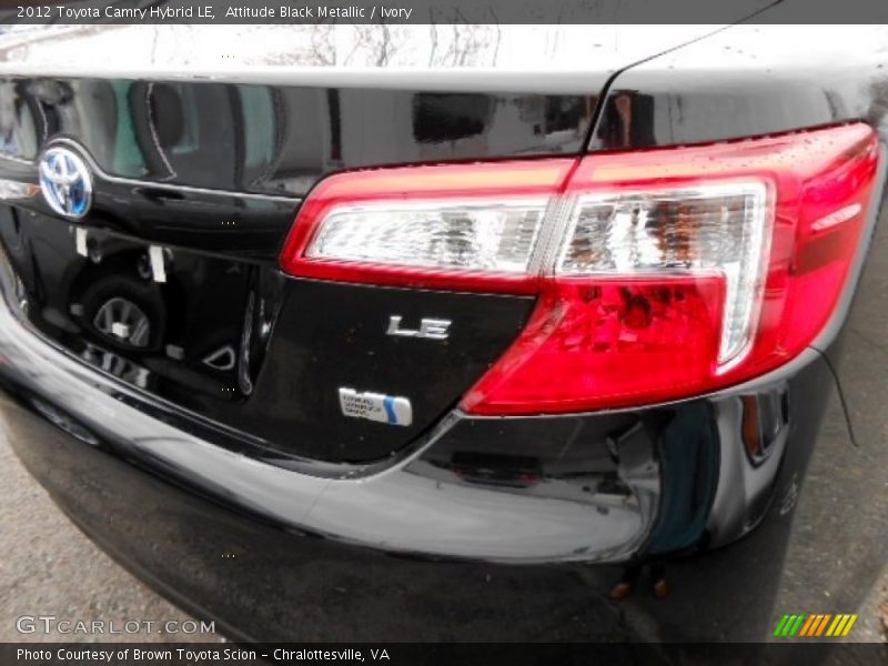Attitude Black Metallic / Ivory 2012 Toyota Camry Hybrid LE