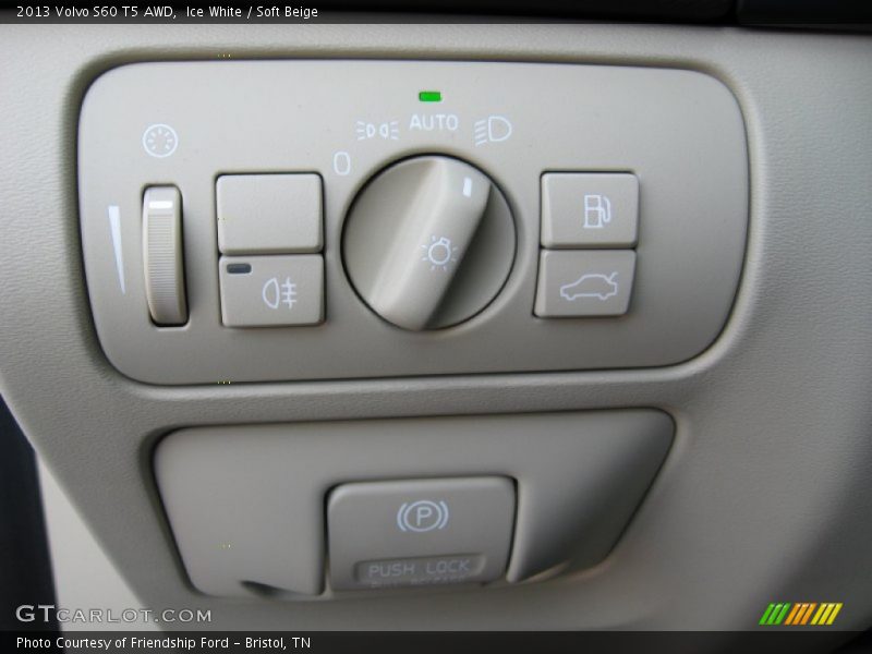 Controls of 2013 S60 T5 AWD