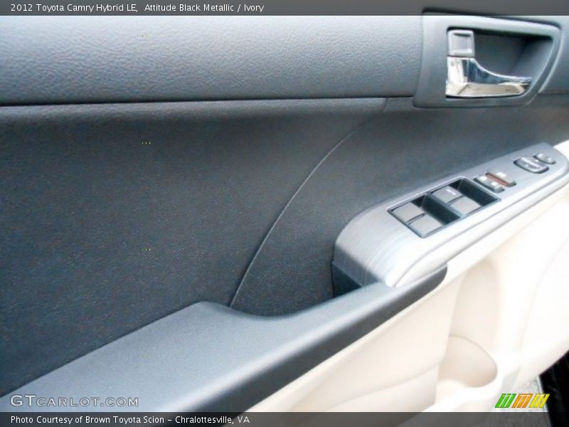 Attitude Black Metallic / Ivory 2012 Toyota Camry Hybrid LE