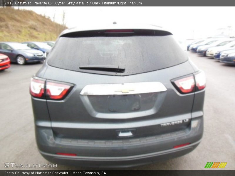 Cyber Gray Metallic / Dark Titanium/Light Titanium 2013 Chevrolet Traverse LS