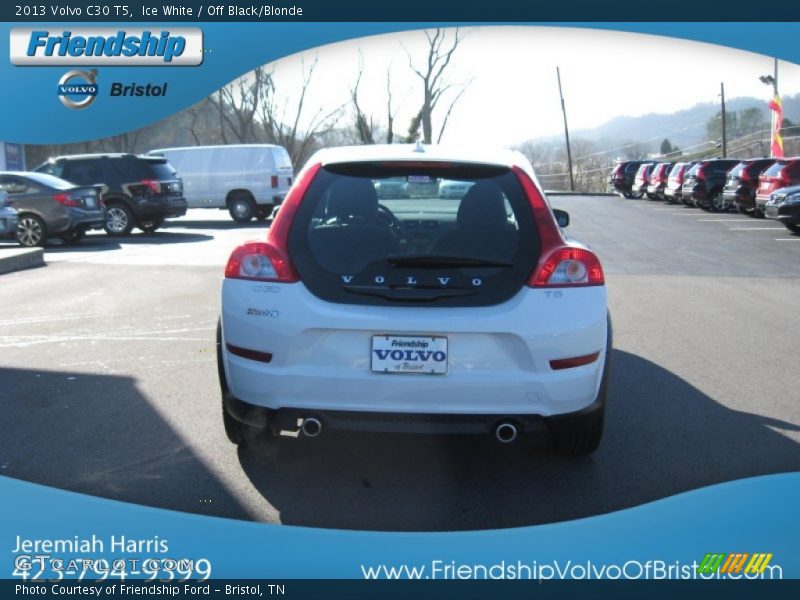 Ice White / Off Black/Blonde 2013 Volvo C30 T5