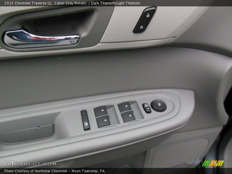 Cyber Gray Metallic / Dark Titanium/Light Titanium 2013 Chevrolet Traverse LS