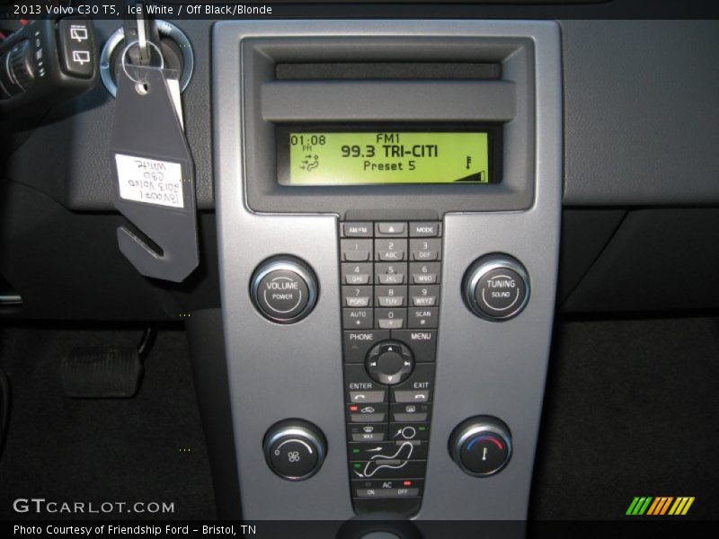 Ice White / Off Black/Blonde 2013 Volvo C30 T5