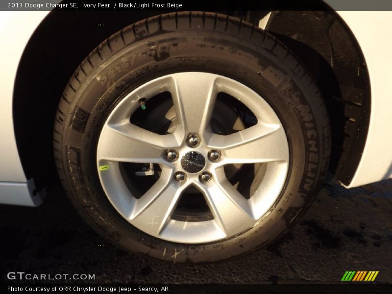 Ivory Pearl / Black/Light Frost Beige 2013 Dodge Charger SE