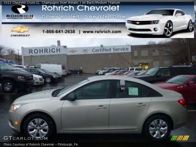 Champagne Silver Metallic / Jet Black/Medium Titanium 2013 Chevrolet Cruze LS