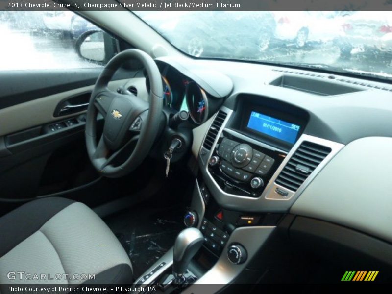 Champagne Silver Metallic / Jet Black/Medium Titanium 2013 Chevrolet Cruze LS