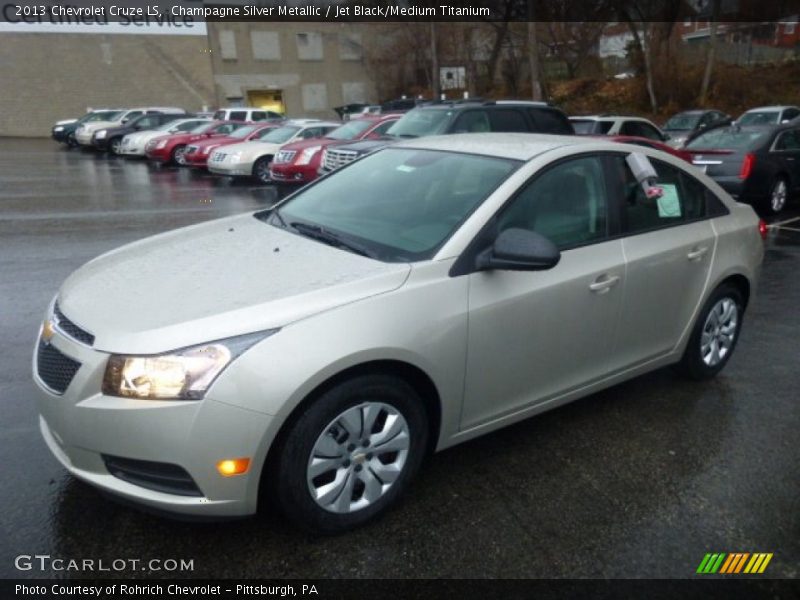 Champagne Silver Metallic / Jet Black/Medium Titanium 2013 Chevrolet Cruze LS