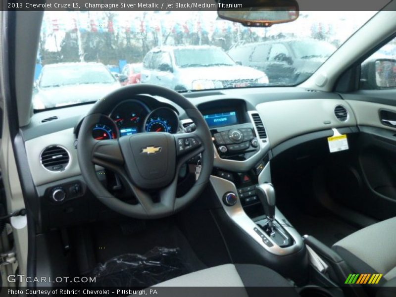 Champagne Silver Metallic / Jet Black/Medium Titanium 2013 Chevrolet Cruze LS