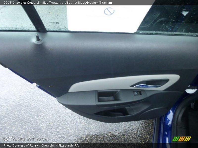 Blue Topaz Metallic / Jet Black/Medium Titanium 2013 Chevrolet Cruze LS