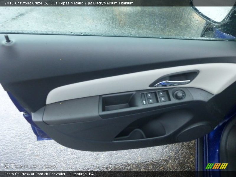Blue Topaz Metallic / Jet Black/Medium Titanium 2013 Chevrolet Cruze LS