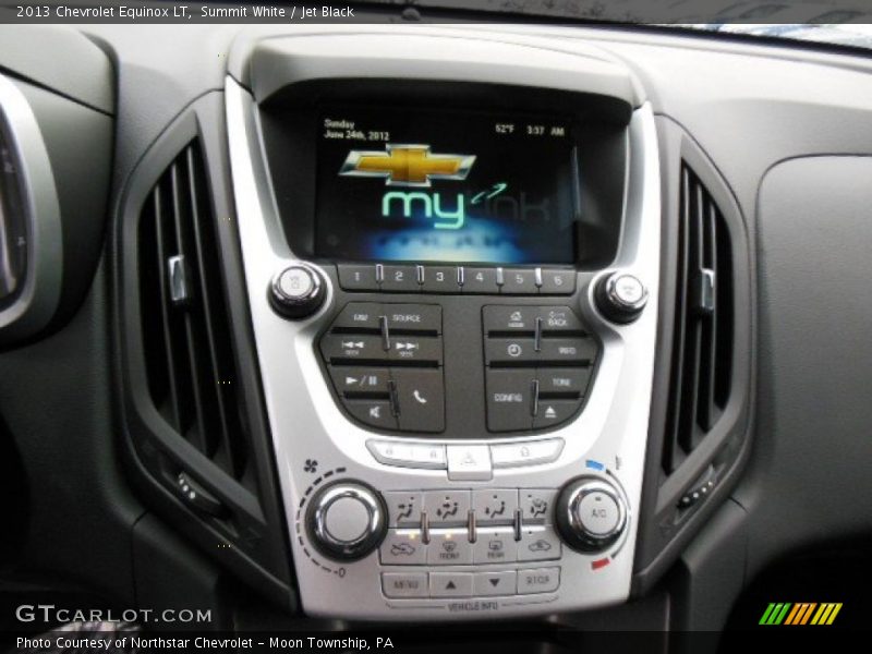 Summit White / Jet Black 2013 Chevrolet Equinox LT