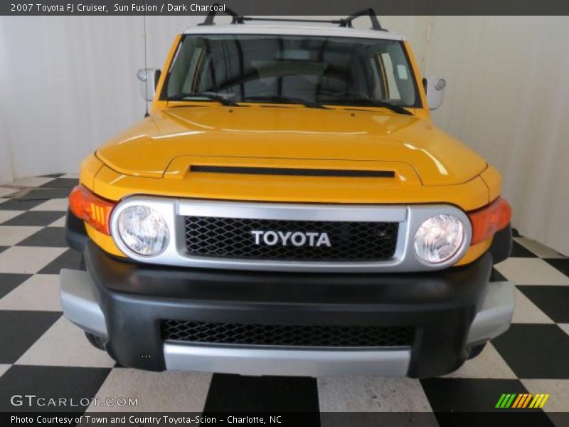 Sun Fusion / Dark Charcoal 2007 Toyota FJ Cruiser