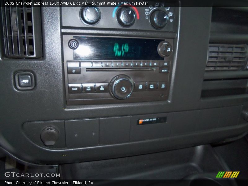 Summit White / Medium Pewter 2009 Chevrolet Express 1500 AWD Cargo Van