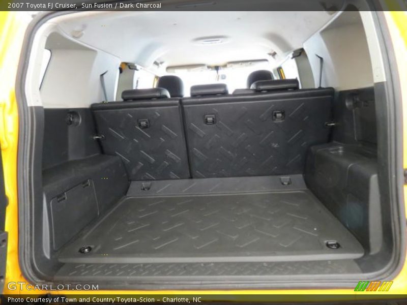  2007 FJ Cruiser  Trunk