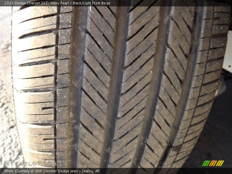 Ivory Pearl / Black/Light Frost Beige 2013 Dodge Charger SXT
