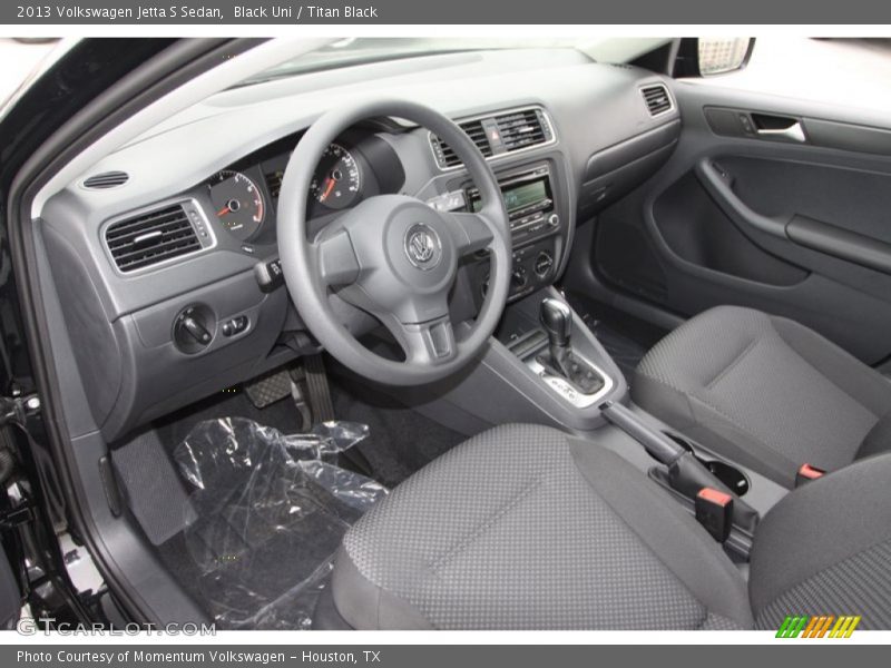 Black Uni / Titan Black 2013 Volkswagen Jetta S Sedan