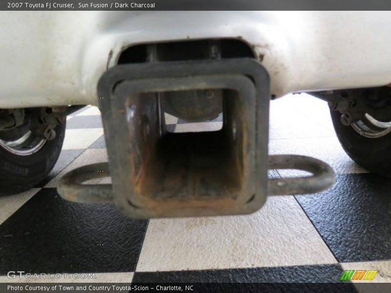 Sun Fusion / Dark Charcoal 2007 Toyota FJ Cruiser