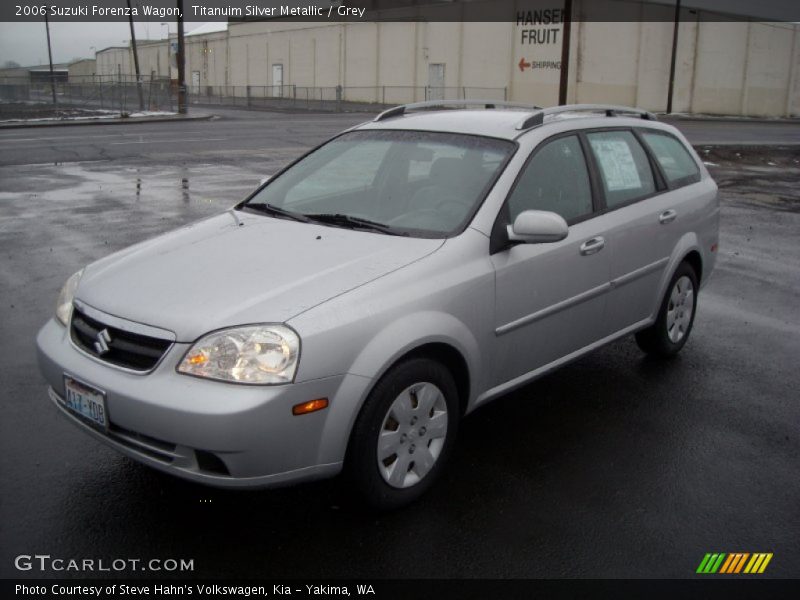 Titanuim Silver Metallic / Grey 2006 Suzuki Forenza Wagon