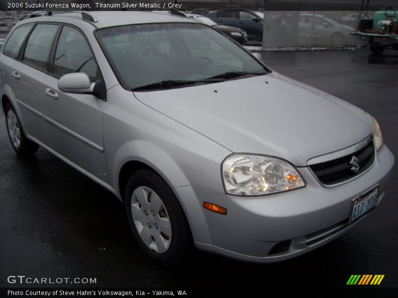 Titanuim Silver Metallic / Grey 2006 Suzuki Forenza Wagon