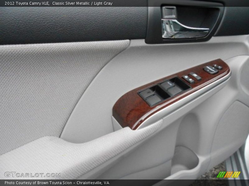Classic Silver Metallic / Light Gray 2012 Toyota Camry XLE