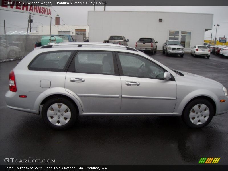 Titanuim Silver Metallic / Grey 2006 Suzuki Forenza Wagon