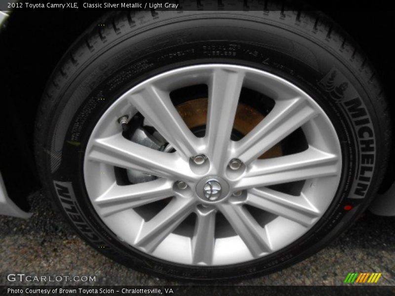 Classic Silver Metallic / Light Gray 2012 Toyota Camry XLE