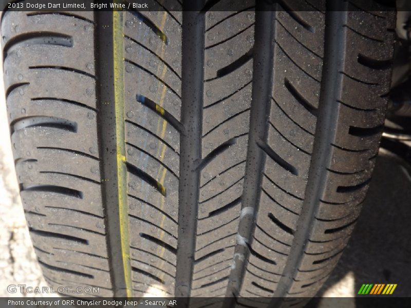 Bright White / Black 2013 Dodge Dart Limited