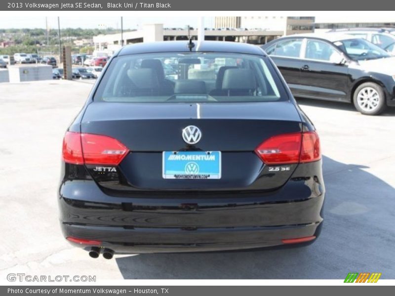 Black Uni / Titan Black 2013 Volkswagen Jetta SE Sedan