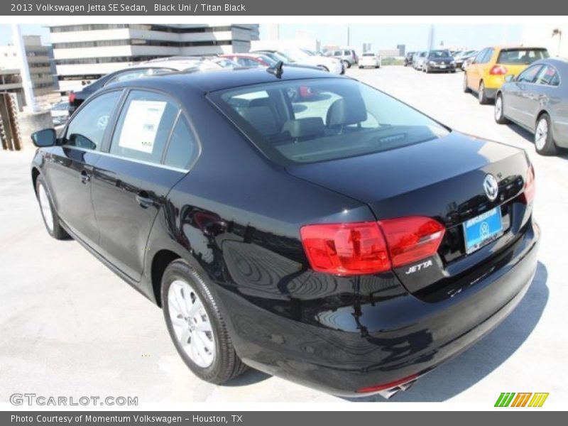 Black Uni / Titan Black 2013 Volkswagen Jetta SE Sedan